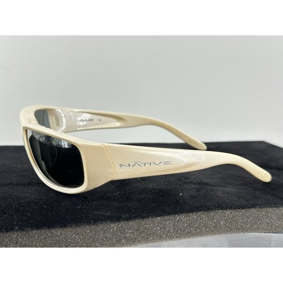 Native Triumph Sunglasses Polarized color Pear Reflex Used See Scratches (C8-09) - Picture 9 of 16